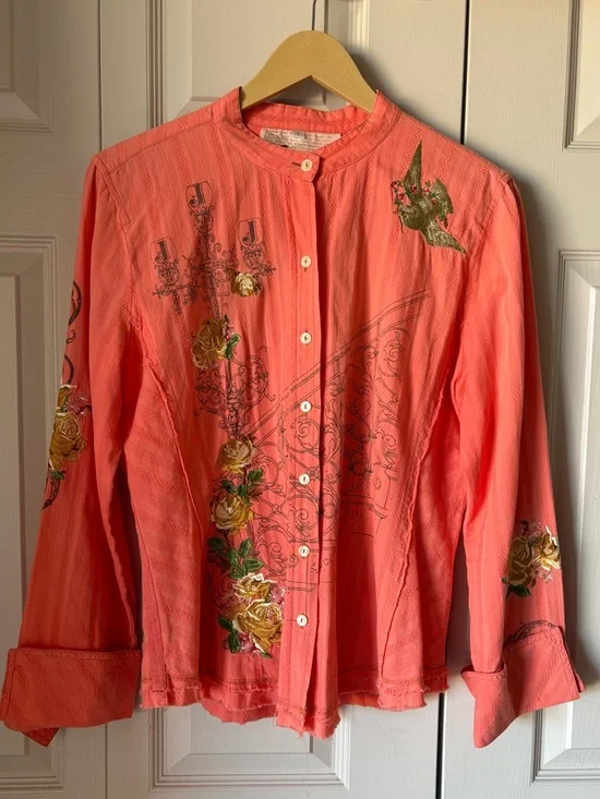 3J Workshop Johnny Was | Floral embroidered button down. Feminine Unique Boho - Picture 9 of 9